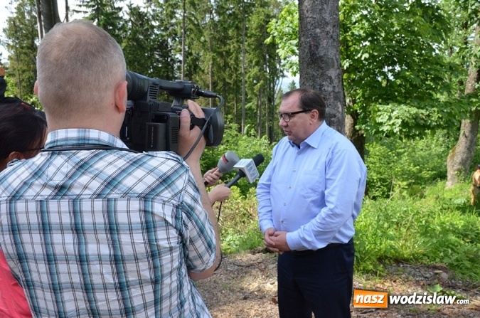 Zdjęcie w galerii na portalu naszwodzislaw.com: Dziennikarze w Beskidach wiadomości z regionu