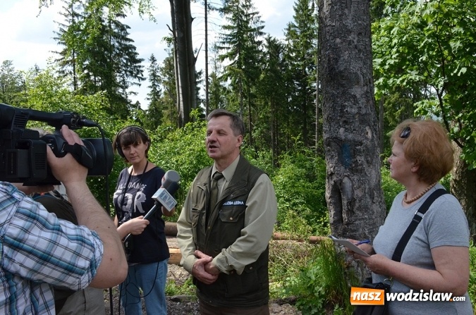 Zdjęcie w galerii na portalu naszwodzislaw.com: Dziennikarze w Beskidach wiadomości z regionu