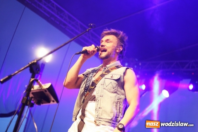 Zdjęcie w galerii na portalu naszwodzislaw.com: God&oacute;w się bawi. Odbył się festyn z okazji Dni Gminy i 600-lecia sołectwa Krostoszowice wiadomości z regionu