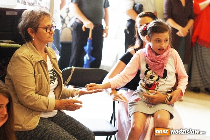 Zdjęcie w galerii na portalu naszwodzislaw.com: Mimo niepogody odbył się V Integracyjny Festyn Nocy Świętojańskiej wiadomości z regionu