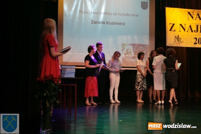 Zdjęcie w galerii na portalu naszwodzislaw.com: Najlepsi z najlepszych 2015/16. Uczniowie z Rydułtów nagrodzeni wiadomości z regionu