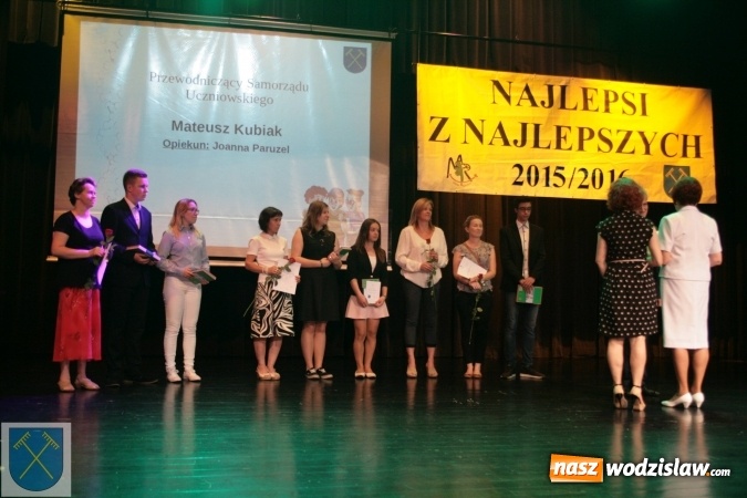 Zdjęcie w galerii na portalu naszwodzislaw.com: Najlepsi z najlepszych 2015/16. Uczniowie z Rydułtów nagrodzeni wiadomości z regionu