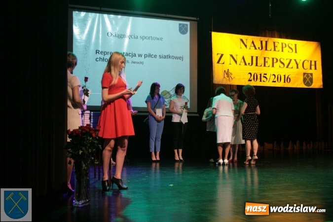 Zdjęcie w galerii na portalu naszwodzislaw.com: Najlepsi z najlepszych 2015/16. Uczniowie z Rydułtów nagrodzeni wiadomości z regionu