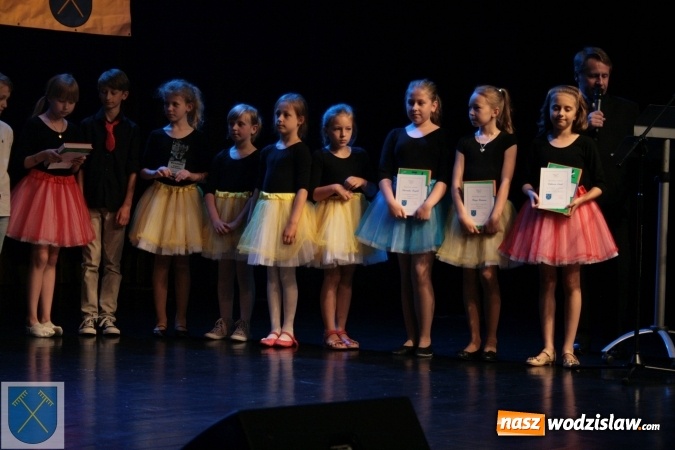 Zdjęcie w galerii na portalu naszwodzislaw.com: Najlepsi z najlepszych 2015/16. Uczniowie z Rydułtów nagrodzeni wiadomości z regionu