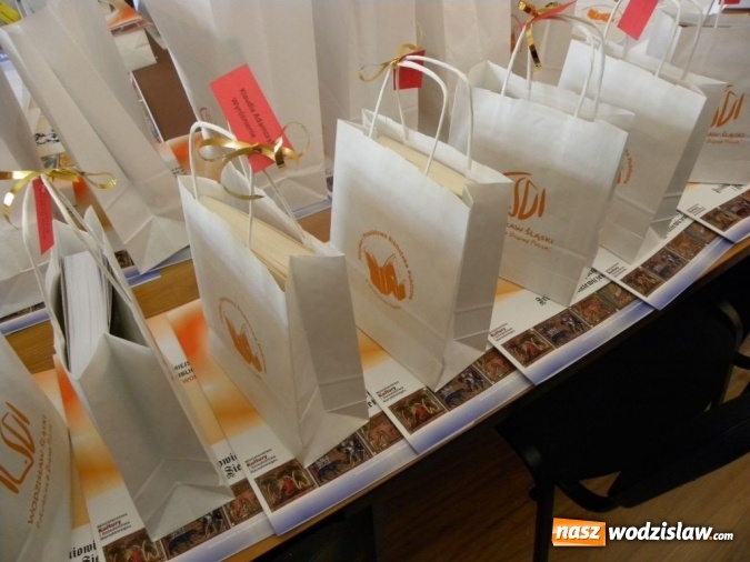 Zdjęcie w galerii na portalu naszwodzislaw.com: Średniowieczne potyczki z Sienkiewiczem – zakończenie projektu wiadomości z regionu