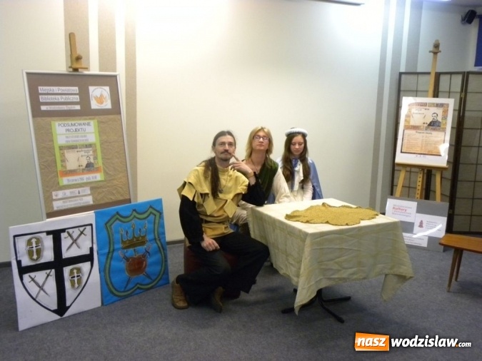 Zdjęcie w galerii na portalu naszwodzislaw.com: Średniowieczne potyczki z Sienkiewiczem – zakończenie projektu wiadomości z regionu