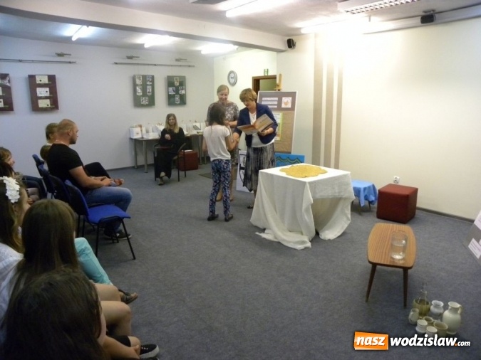 Zdjęcie w galerii na portalu naszwodzislaw.com: Średniowieczne potyczki z Sienkiewiczem – zakończenie projektu wiadomości z regionu