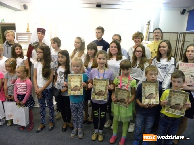 Zdjęcie w galerii na portalu naszwodzislaw.com: Średniowieczne potyczki z Sienkiewiczem – zakończenie projektu wiadomości z regionu