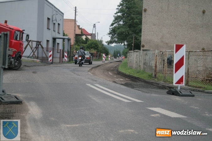 Zdjęcie w galerii na portalu naszwodzislaw.com: Uwaga! Zmiana organizacji ruchu na ul. Radoszowskiej wiadomości z regionu