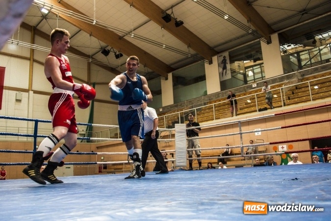 Zdjęcie w galerii na portalu naszwodzislaw.com: Na co dzień student prawa, bokser z zamiłowania. Wodzisławianin osiągnął niebywały sukces. Tytuł Akademickiego Mistrza Polski dla Adama Pawłowskiego! wiadomości z regionu
