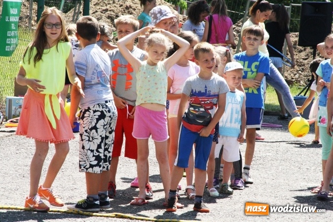 Zdjęcie w galerii na portalu naszwodzislaw.com: Artystyczne Podw&oacute;rko na Wilchwach - fotorelacja wiadomości z regionu