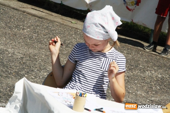 Zdjęcie w galerii na portalu naszwodzislaw.com: Artystyczne Podw&oacute;rko na Wilchwach - fotorelacja wiadomości z regionu