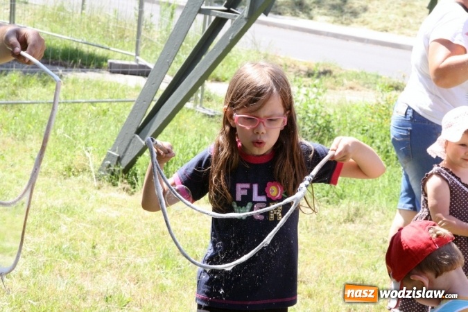 Zdjęcie w galerii na portalu naszwodzislaw.com: Artystyczne Podw&oacute;rko na Wilchwach - fotorelacja wiadomości z regionu