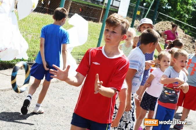 Zdjęcie w galerii na portalu naszwodzislaw.com: Artystyczne Podw&oacute;rko na Wilchwach - fotorelacja wiadomości z regionu