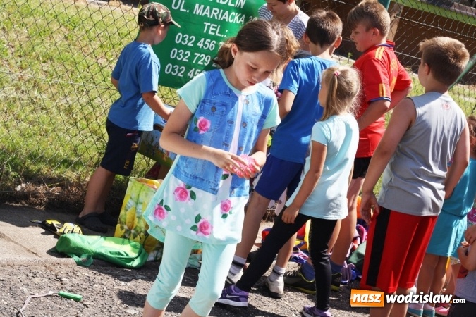 Zdjęcie w galerii na portalu naszwodzislaw.com: Artystyczne Podw&oacute;rko na Wilchwach - fotorelacja wiadomości z regionu