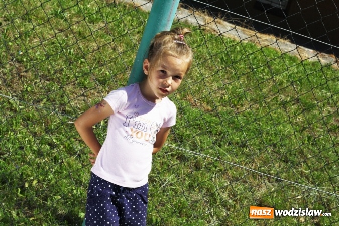 Zdjęcie w galerii na portalu naszwodzislaw.com: Artystyczne Podw&oacute;rko na Wilchwach - fotorelacja wiadomości z regionu