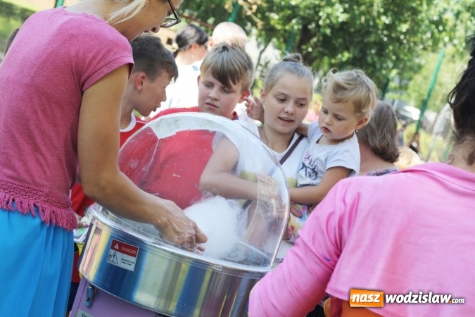Zdjęcie w galerii na portalu naszwodzislaw.com: Artystyczne Podw&oacute;rko na Wilchwach - fotorelacja wiadomości z regionu