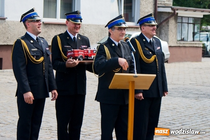 Zdjęcie w galerii na portalu naszwodzislaw.com: Komendant Jan Krolik przeszedł na emeryturę wiadomości z regionu