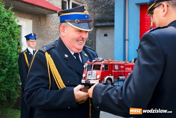 Zdjęcie w galerii na portalu naszwodzislaw.com: Komendant Jan Krolik przeszedł na emeryturę wiadomości z regionu