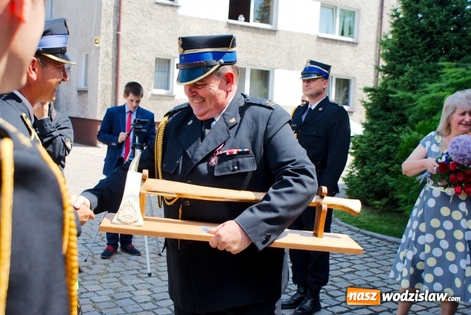 Zdjęcie w galerii na portalu naszwodzislaw.com: Komendant Jan Krolik przeszedł na emeryturę wiadomości z regionu