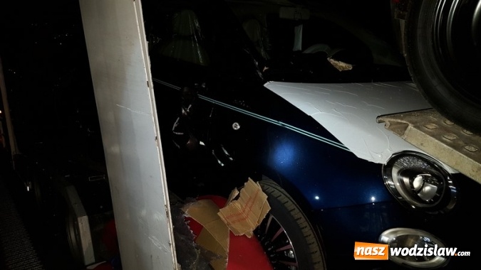 Zdjęcie w galerii na portalu naszwodzislaw.com: To był bardzo pracowity dzień dla wodzisławskich strażaków. Dwa wypadki, pożar i poszukiwanie zaginionych dzieci  wiadomości z regionu