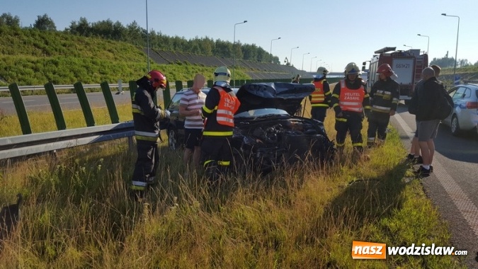 Zdjęcie w galerii na portalu naszwodzislaw.com: To był bardzo pracowity dzień dla wodzisławskich strażaków. Dwa wypadki, pożar i poszukiwanie zaginionych dzieci  wiadomości z regionu