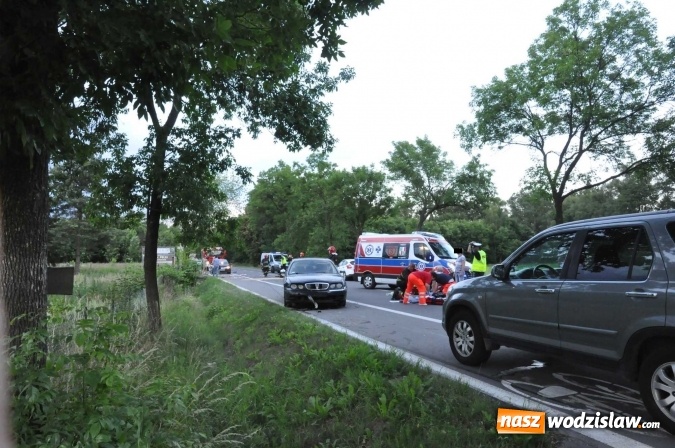 Zdjęcie w galerii na portalu naszwodzislaw.com: Śmiertelny wypadek na trasie Racibórz-Lubomia. Na Brzeskiej motocyklista zderzył się z samochodem rover wiadomości z regionu