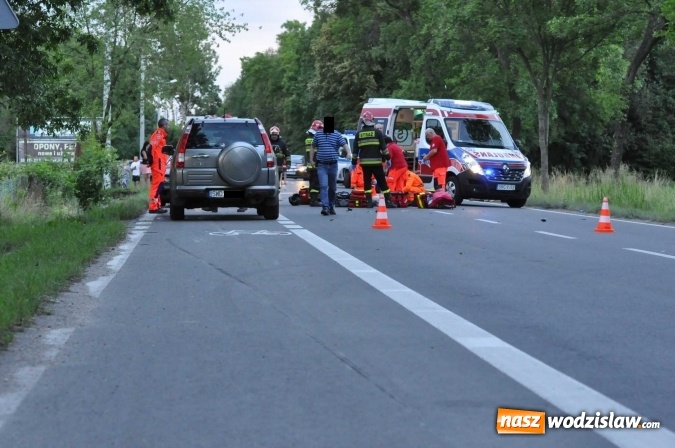 Zdjęcie w galerii na portalu naszwodzislaw.com: Śmiertelny wypadek na trasie Racibórz-Lubomia. Na Brzeskiej motocyklista zderzył się z samochodem rover wiadomości z regionu