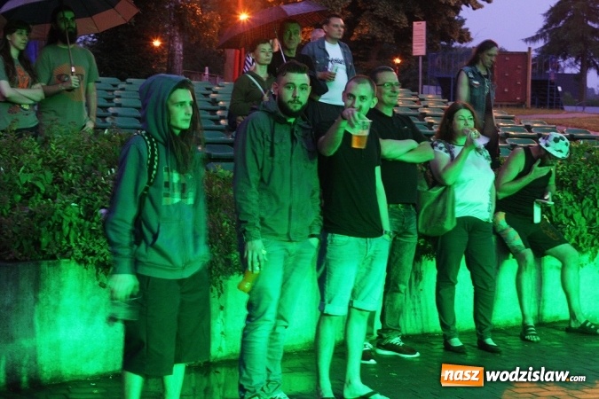 Zdjęcie w galerii na portalu naszwodzislaw.com: Godów: Mocne rockowe brzmienia królowały w muszli koncertowej wiadomości z regionu