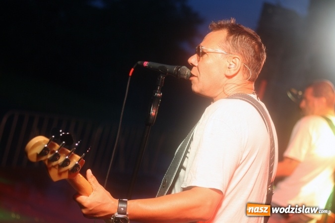 Zdjęcie w galerii na portalu naszwodzislaw.com: Godów: Mocne rockowe brzmienia królowały w muszli koncertowej wiadomości z regionu