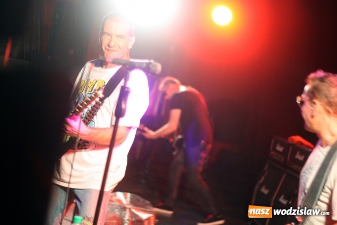 Zdjęcie w galerii na portalu naszwodzislaw.com: Godów: Mocne rockowe brzmienia królowały w muszli koncertowej wiadomości z regionu
