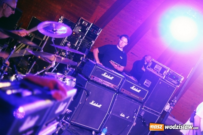 Zdjęcie w galerii na portalu naszwodzislaw.com: Godów: Mocne rockowe brzmienia królowały w muszli koncertowej wiadomości z regionu