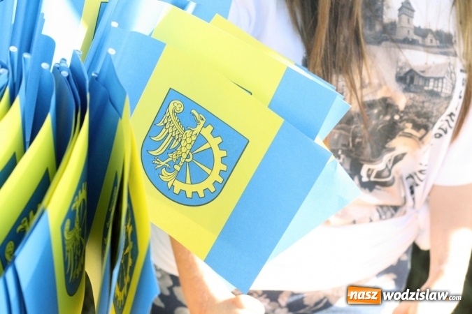 Zdjęcie w galerii na portalu naszwodzislaw.com: II Subregionalny Festiwal Rodzin Aktywnych - Family Jump wiadomości z regionu