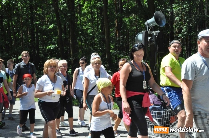 Zdjęcie w galerii na portalu naszwodzislaw.com: Pielgrzymi z Lubomi już w drodze do Częstochowy wiadomości z regionu