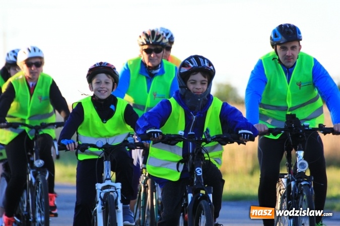 Zdjęcie w galerii na portalu naszwodzislaw.com: Ruszyła XI Rowerowa Pielgrzymka z Lubomi na Jasną Górę wiadomości z regionu