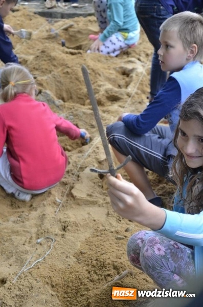 Zdjęcie w galerii na portalu naszwodzislaw.com: Zamienili się w archeologów wiadomości z regionu