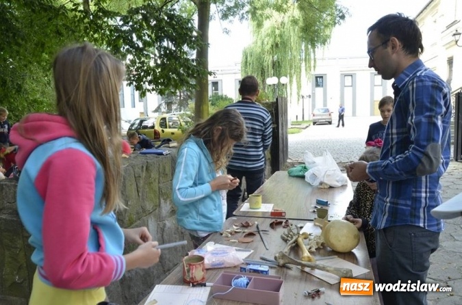 Zdjęcie w galerii na portalu naszwodzislaw.com: Zamienili się w archeologów wiadomości z regionu