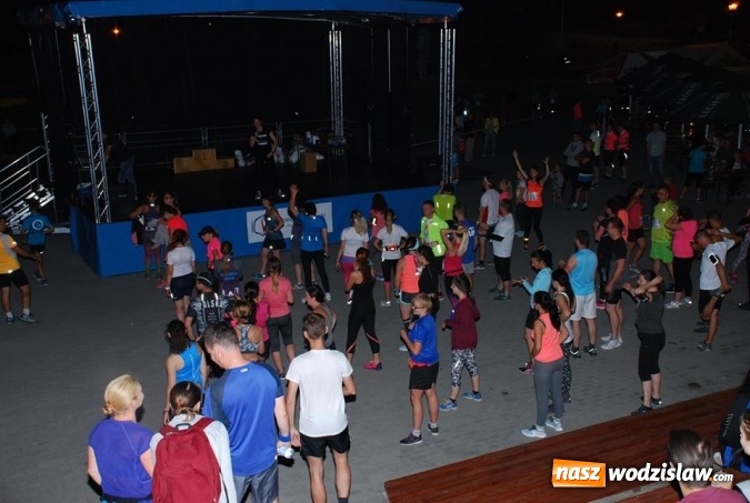 Zdjęcie w galerii na portalu naszwodzislaw.com: II Nocny Bieg z Gwiazdami na Trzech Wzg&oacute;rzach wiadomości z regionu