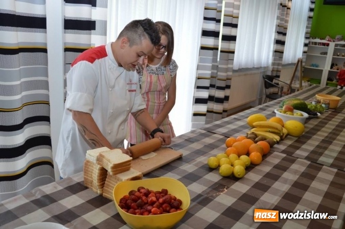 Zdjęcie w galerii na portalu naszwodzislaw.com: Uczestniczka Hell's Kitchen gotowała w Miejskim  Ośrodku Kultury w Radlinie wiadomości z regionu
