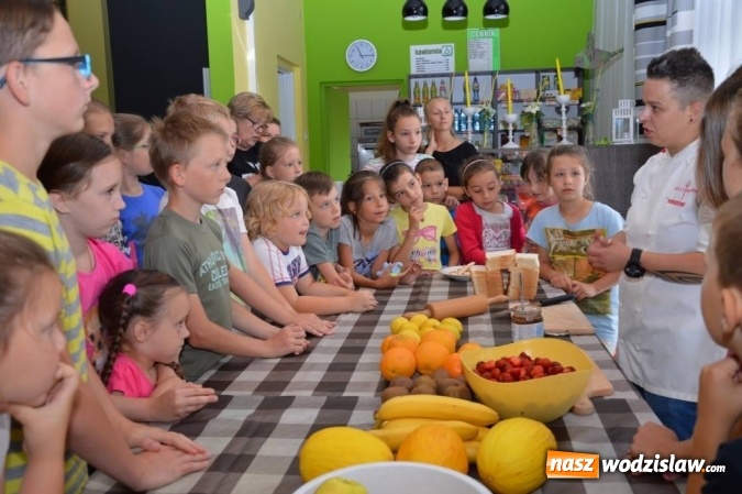 Zdjęcie w galerii na portalu naszwodzislaw.com: Uczestniczka Hell's Kitchen gotowała w Miejskim  Ośrodku Kultury w Radlinie wiadomości z regionu