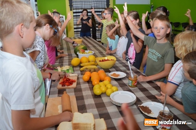 Zdjęcie w galerii na portalu naszwodzislaw.com: Uczestniczka Hell's Kitchen gotowała w Miejskim  Ośrodku Kultury w Radlinie wiadomości z regionu