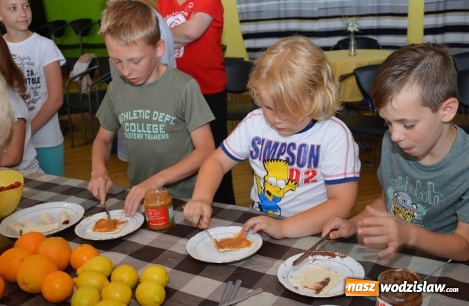 Zdjęcie w galerii na portalu naszwodzislaw.com: Uczestniczka Hell's Kitchen gotowała w Miejskim  Ośrodku Kultury w Radlinie wiadomości z regionu