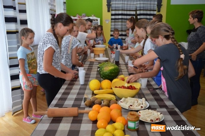 Zdjęcie w galerii na portalu naszwodzislaw.com: Uczestniczka Hell's Kitchen gotowała w Miejskim  Ośrodku Kultury w Radlinie wiadomości z regionu