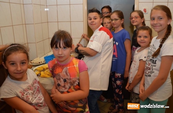 Zdjęcie w galerii na portalu naszwodzislaw.com: Uczestniczka Hell's Kitchen gotowała w Miejskim  Ośrodku Kultury w Radlinie wiadomości z regionu