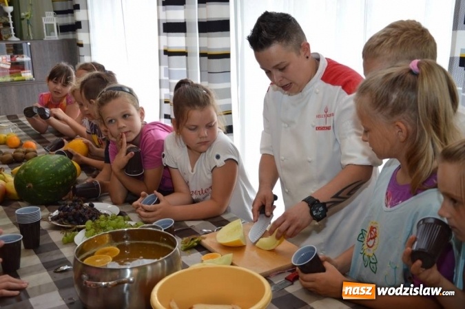 Zdjęcie w galerii na portalu naszwodzislaw.com: Uczestniczka Hell's Kitchen gotowała w Miejskim  Ośrodku Kultury w Radlinie wiadomości z regionu