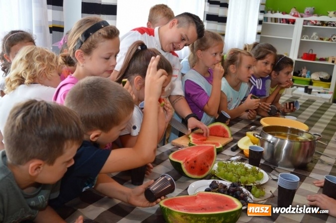 Zdjęcie w galerii na portalu naszwodzislaw.com: Uczestniczka Hell's Kitchen gotowała w Miejskim  Ośrodku Kultury w Radlinie wiadomości z regionu