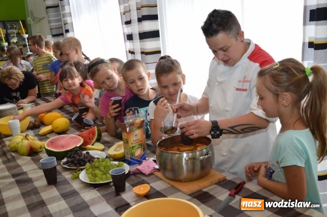 Zdjęcie w galerii na portalu naszwodzislaw.com: Uczestniczka Hell's Kitchen gotowała w Miejskim  Ośrodku Kultury w Radlinie wiadomości z regionu