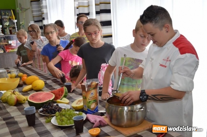 Zdjęcie w galerii na portalu naszwodzislaw.com: Uczestniczka Hell's Kitchen gotowała w Miejskim  Ośrodku Kultury w Radlinie wiadomości z regionu