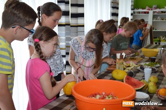 Zdjęcie w galerii na portalu naszwodzislaw.com: Uczestniczka Hell's Kitchen gotowała w Miejskim  Ośrodku Kultury w Radlinie wiadomości z regionu