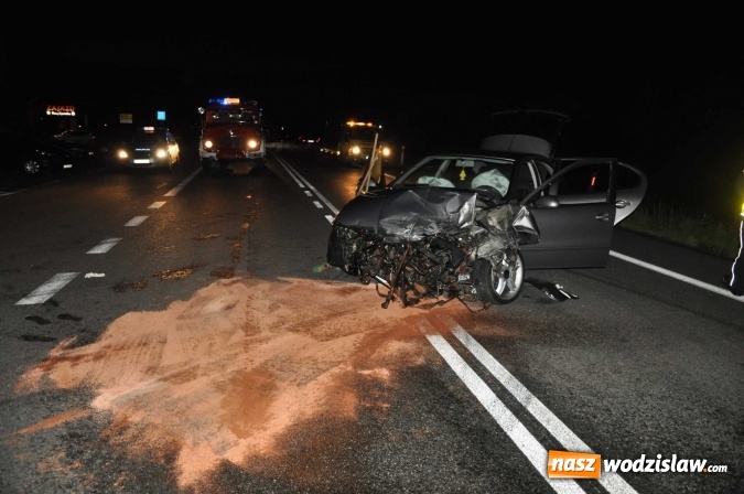 Zdjęcie w galerii na portalu naszwodzislaw.com: DK 78 Chałupki-Olza: seat uderzył w TIRa FOTO wiadomości z regionu